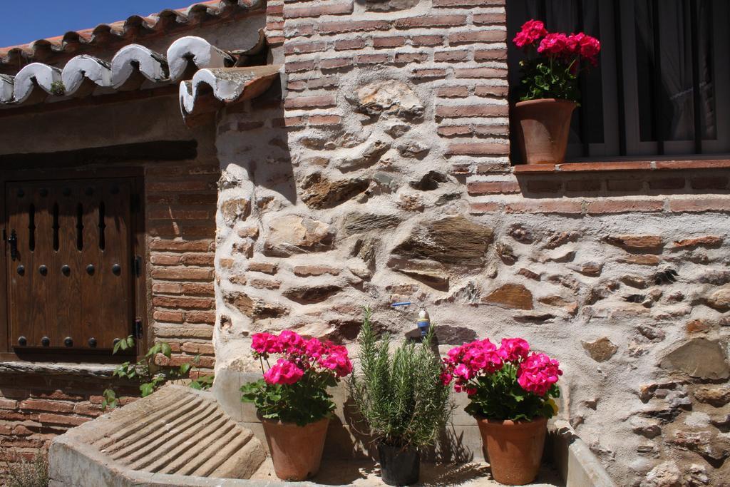 Casa De La Panaderia Guest House Los Navalucillos Eksteriør bilde
